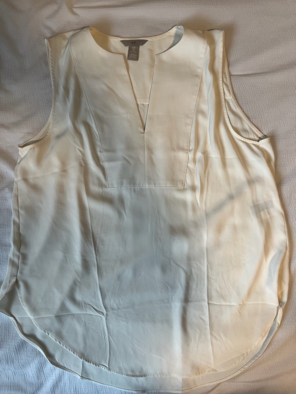 H&M Cream Sleeveless V-Neck Blouse